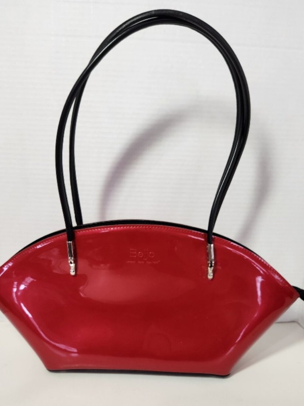 Red Patent Leather Beijo Women's w/Original Tags 2 Zipper Pockets Inside